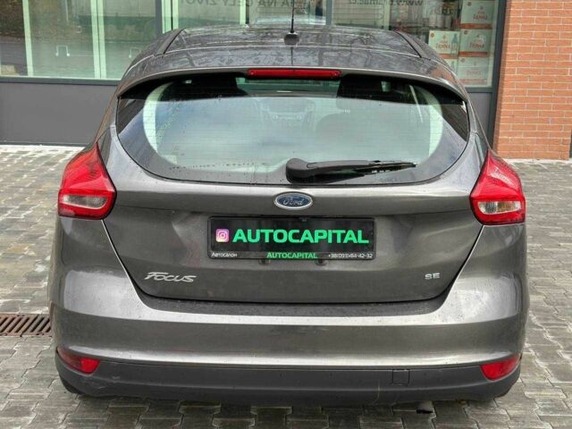 Серый Форд Фокус, объемом двигателя 2 л и пробегом 264 тыс. км за 8500 $, фото 5 на Automoto.ua