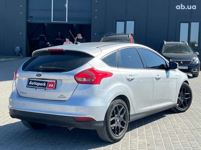 Серый Форд Фокус, объемом двигателя 2 л и пробегом 197 тыс. км за 8990 $, фото 5 на Automoto.ua