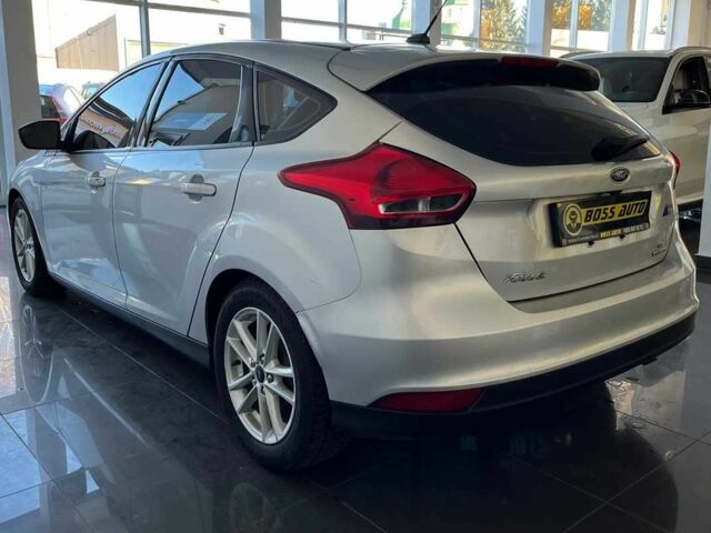 Сірий Форд Фокус, об'ємом двигуна 2 л та пробігом 159 тис. км за 8000 $, фото 4 на Automoto.ua