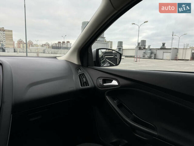 Серый Форд Фокус, объемом двигателя 2 л и пробегом 117 тыс. км за 8900 $, фото 46 на Automoto.ua