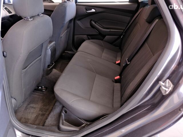 Серый Форд Фокус, объемом двигателя 2 л и пробегом 140 тыс. км за 8600 $, фото 7 на Automoto.ua