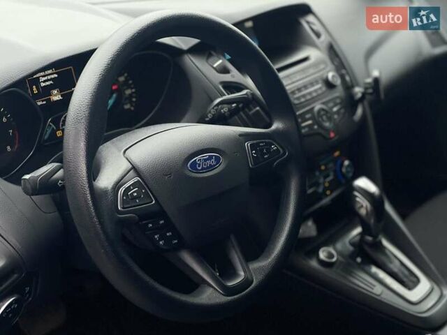Серый Форд Фокус, объемом двигателя 2 л и пробегом 147 тыс. км за 8999 $, фото 12 на Automoto.ua