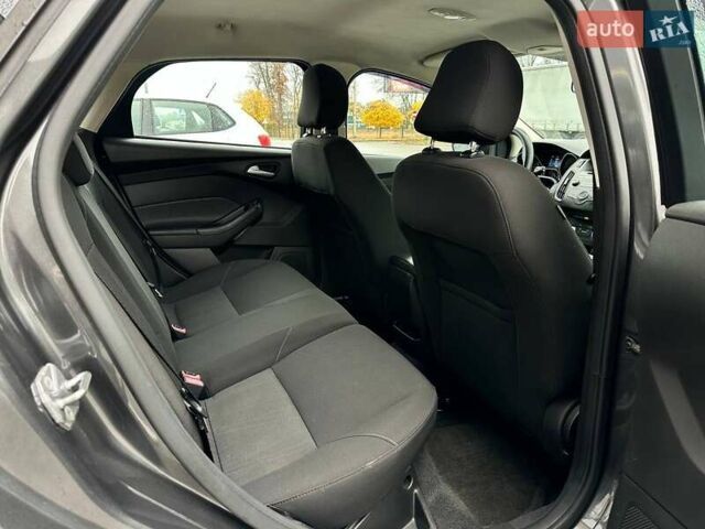 Серый Форд Фокус, объемом двигателя 2 л и пробегом 264 тыс. км за 8500 $, фото 23 на Automoto.ua