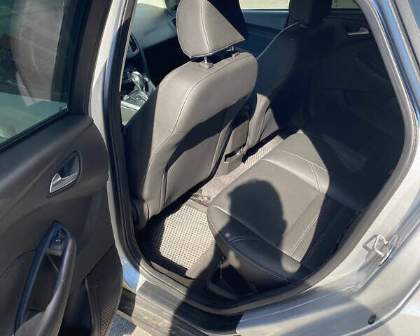 Серый Форд Фокус, объемом двигателя 2 л и пробегом 211 тыс. км за 9200 $, фото 6 на Automoto.ua