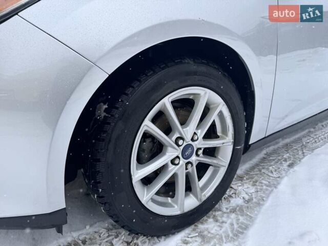 Сірий Форд Фокус, об'ємом двигуна 2 л та пробігом 95 тис. км за 8500 $, фото 26 на Automoto.ua
