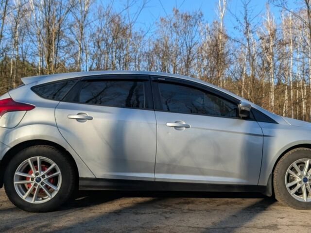 Сірий Форд Фокус, об'ємом двигуна 2 л та пробігом 167 тис. км за 7900 $, фото 4 на Automoto.ua