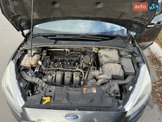 Сірий Форд Фокус, об'ємом двигуна 2 л та пробігом 157 тис. км за 7999 $, фото 14 на Automoto.ua