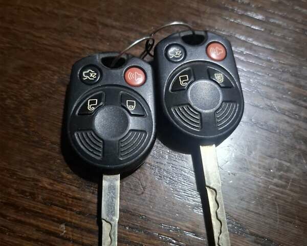 Сірий Форд Фокус, об'ємом двигуна 2 л та пробігом 162 тис. км за 8500 $, фото 25 на Automoto.ua