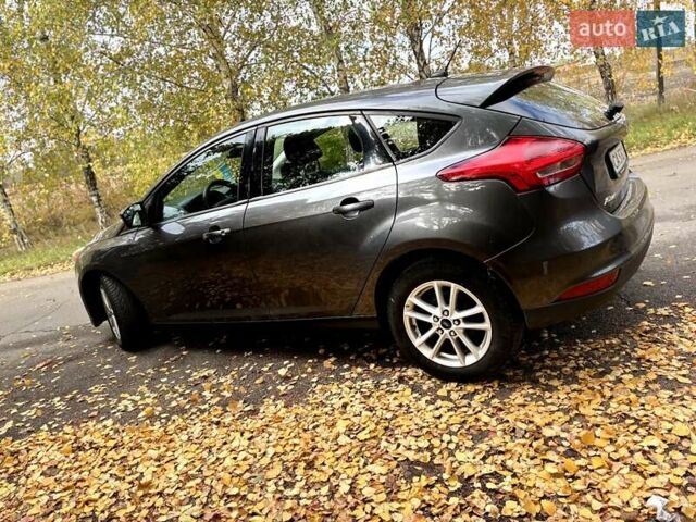 Серый Форд Фокус, объемом двигателя 2 л и пробегом 225 тыс. км за 8200 $, фото 3 на Automoto.ua