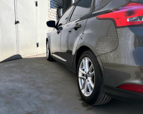 Форд Фокус 2016 в Запорожье на Automoto.ua Серый Форд Фокус, объемом двигателя 2 л и пробегом 165 тыс. км за 8300 $, фото 5 на Automoto.ua