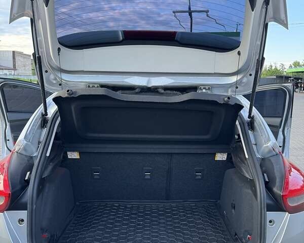 Серый Форд Фокус, объемом двигателя 2 л и пробегом 158 тыс. км за 7400 $, фото 4 на Automoto.ua