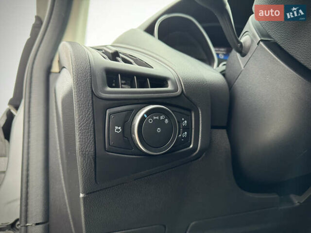 Серый Форд Фокус, объемом двигателя 2 л и пробегом 117 тыс. км за 8900 $, фото 29 на Automoto.ua