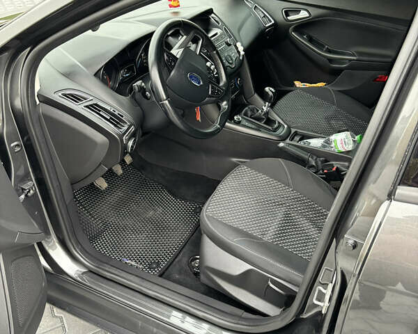 Серый Форд Фокус, объемом двигателя 1.5 л и пробегом 253 тыс. км за 9750 $, фото 11 на Automoto.ua