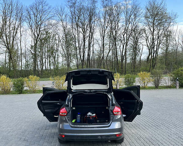 Серый Форд Фокус, объемом двигателя 2 л и пробегом 112 тыс. км за 8999 $, фото 9 на Automoto.ua