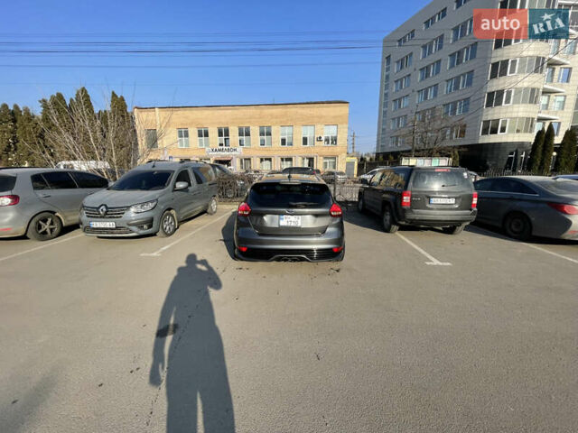 Серый Форд Фокус, объемом двигателя 2 л и пробегом 138 тыс. км за 9500 $, фото 7 на Automoto.ua