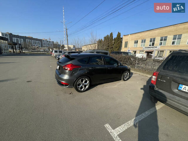 Серый Форд Фокус, объемом двигателя 2 л и пробегом 138 тыс. км за 9500 $, фото 4 на Automoto.ua