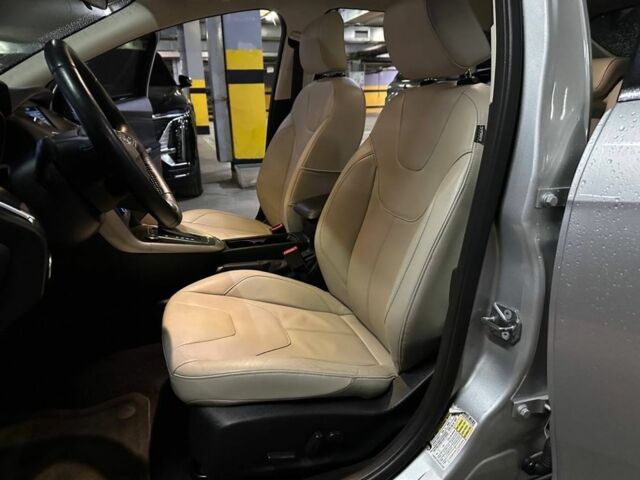 Серый Форд Фокус, объемом двигателя 2 л и пробегом 95 тыс. км за 10300 $, фото 7 на Automoto.ua