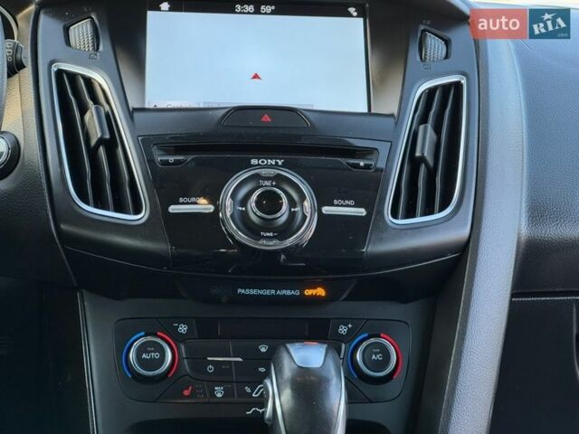 Сірий Форд Фокус, об'ємом двигуна 2 л та пробігом 98 тис. км за 8250 $, фото 61 на Automoto.ua