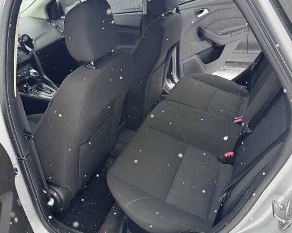 Сірий Форд Фокус, об'ємом двигуна 2 л та пробігом 95 тис. км за 8500 $, фото 10 на Automoto.ua