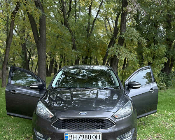 Серый Форд Фокус, объемом двигателя 2 л и пробегом 196 тыс. км за 8300 $, фото 2 на Automoto.ua