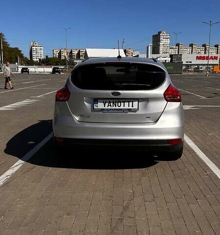 Сірий Форд Фокус, об'ємом двигуна 2 л та пробігом 162 тис. км за 8500 $, фото 1 на Automoto.ua