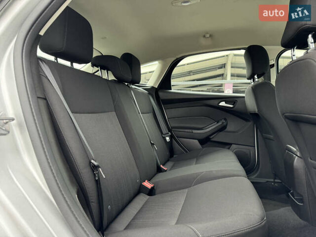Серый Форд Фокус, объемом двигателя 2 л и пробегом 117 тыс. км за 8900 $, фото 36 на Automoto.ua