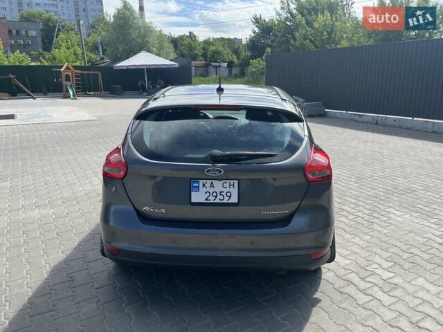 Сірий Форд Фокус, об'ємом двигуна 2 л та пробігом 117 тис. км за 12000 $, фото 6 на Automoto.ua