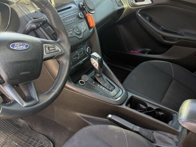 Серый Форд Фокус, объемом двигателя 2 л и пробегом 205 тыс. км за 7900 $, фото 7 на Automoto.ua