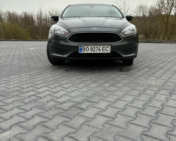 Серый Форд Фокус, объемом двигателя 1.5 л и пробегом 253 тыс. км за 9750 $, фото 3 на Automoto.ua