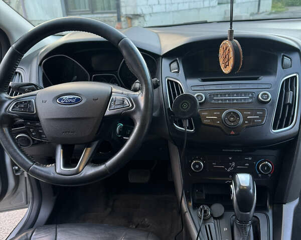 Сірий Форд Фокус, об'ємом двигуна 2 л та пробігом 196 тис. км за 8300 $, фото 19 на Automoto.ua