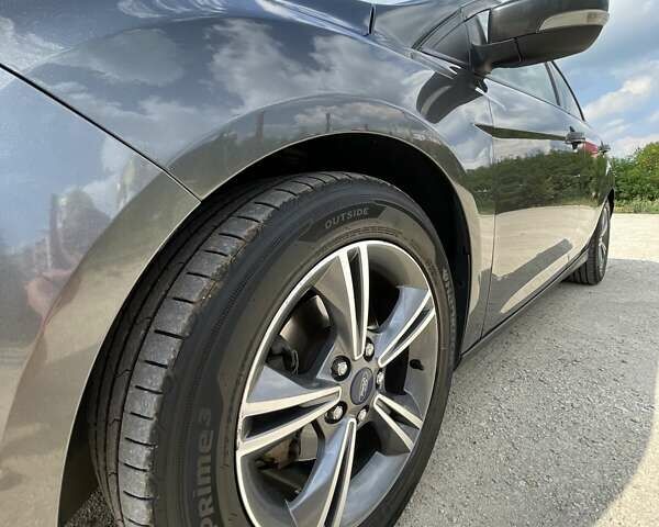 Сірий Форд Фокус, об'ємом двигуна 1 л та пробігом 95 тис. км за 9600 $, фото 12 на Automoto.ua