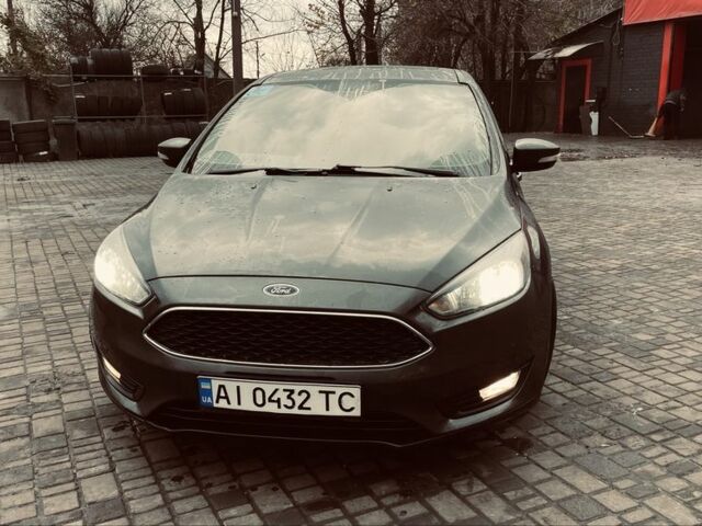 Серый Форд Фокус, объемом двигателя 2 л и пробегом 260 тыс. км за 7500 $, фото 1 на Automoto.ua