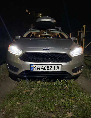 Серый Форд Фокус, объемом двигателя 2 л и пробегом 211 тыс. км за 9200 $, фото 1 на Automoto.ua