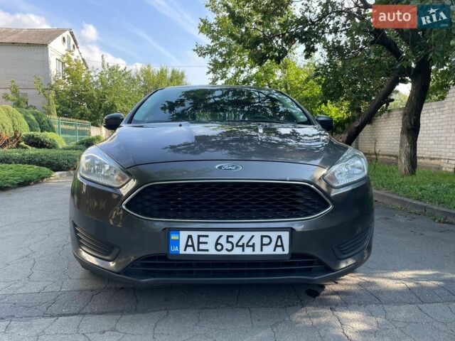 Серый Форд Фокус, объемом двигателя 1 л и пробегом 168 тыс. км за 7599 $, фото 4 на Automoto.ua