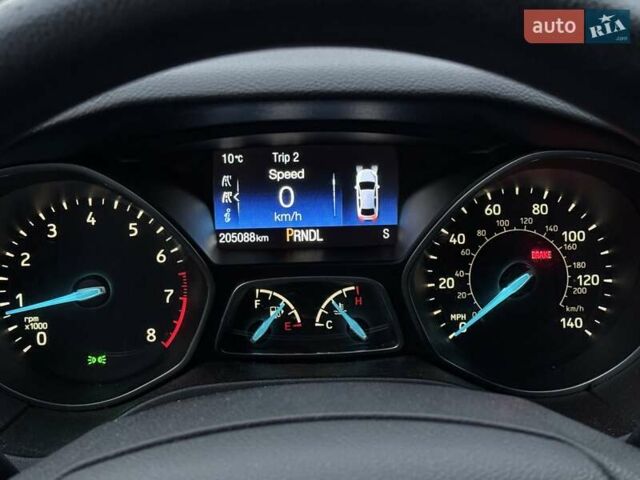 Серый Форд Фокус, объемом двигателя 2 л и пробегом 205 тыс. км за 7200 $, фото 5 на Automoto.ua