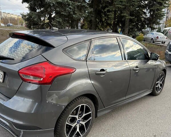 Сірий Форд Фокус, об'ємом двигуна 2 л та пробігом 157 тис. км за 7999 $, фото 6 на Automoto.ua