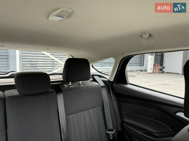 Серый Форд Фокус, объемом двигателя 2 л и пробегом 117 тыс. км за 8900 $, фото 50 на Automoto.ua