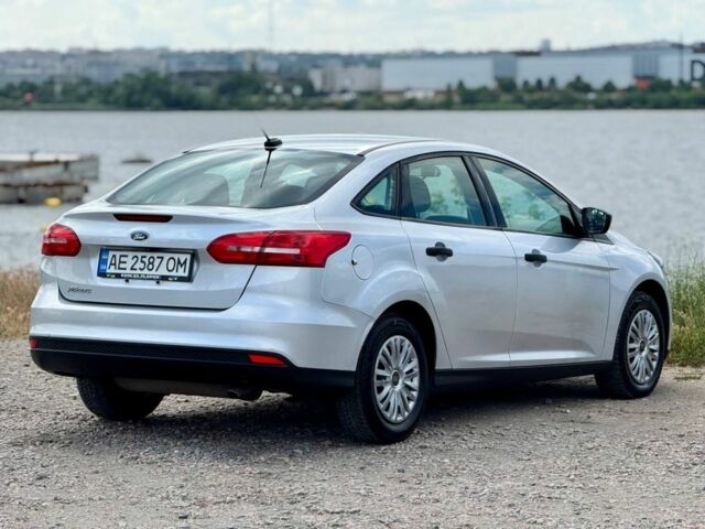 Серый Форд Фокус, объемом двигателя 2 л и пробегом 196 тыс. км за 7150 $, фото 6 на Automoto.ua