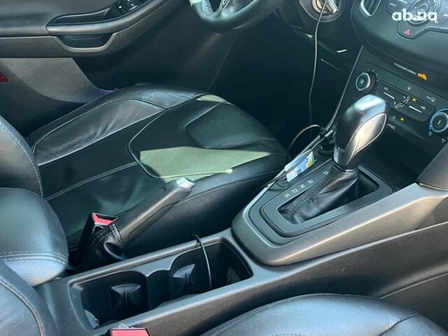 Серый Форд Фокус, объемом двигателя 2 л и пробегом 197 тыс. км за 8990 $, фото 28 на Automoto.ua