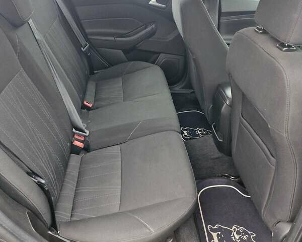 Серый Форд Фокус, объемом двигателя 2 л и пробегом 193 тыс. км за 7800 $, фото 6 на Automoto.ua