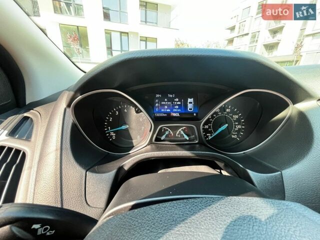 Сірий Форд Фокус, об'ємом двигуна 2 л та пробігом 133 тис. км за 8349 $, фото 26 на Automoto.ua