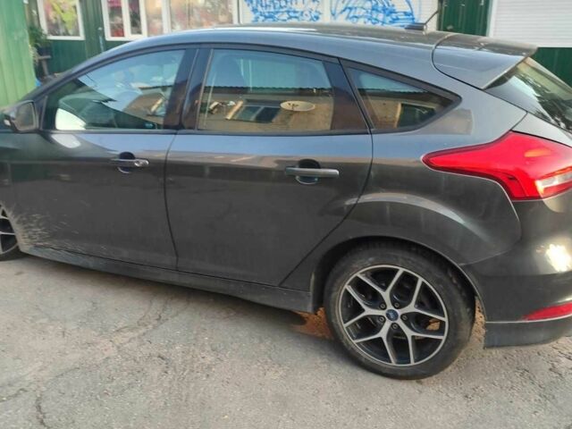 Серый Форд Фокус, объемом двигателя 2 л и пробегом 205 тыс. км за 8500 $, фото 3 на Automoto.ua