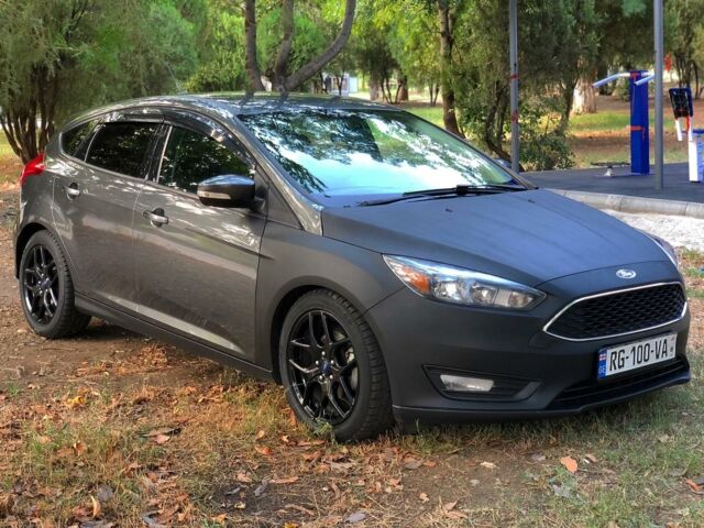 Сірий Форд Фокус, об'ємом двигуна 2 л та пробігом 82 тис. км за 6000 $, фото 3 на Automoto.ua