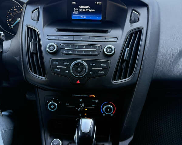 Серый Форд Фокус, объемом двигателя 2 л и пробегом 166 тыс. км за 7800 $, фото 14 на Automoto.ua