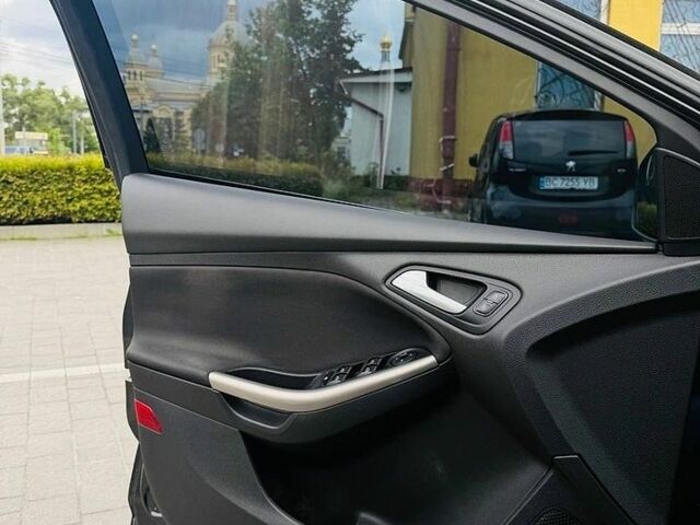 Сірий Форд Фокус, об'ємом двигуна 2 л та пробігом 170 тис. км за 8400 $, фото 17 на Automoto.ua