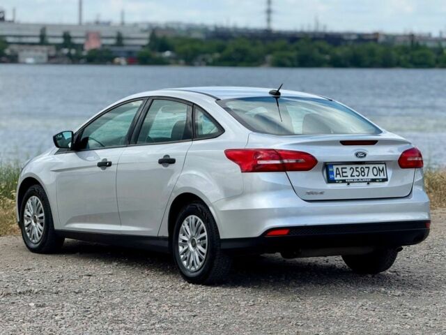 Серый Форд Фокус, объемом двигателя 2 л и пробегом 196 тыс. км за 7150 $, фото 3 на Automoto.ua