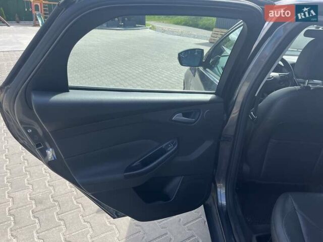 Сірий Форд Фокус, об'ємом двигуна 2 л та пробігом 117 тис. км за 12000 $, фото 41 на Automoto.ua
