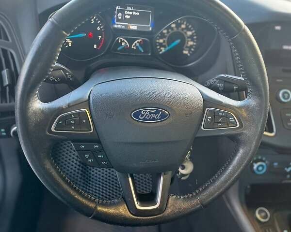 Сірий Форд Фокус, об'ємом двигуна 2 л та пробігом 82 тис. км за 9999 $, фото 9 на Automoto.ua