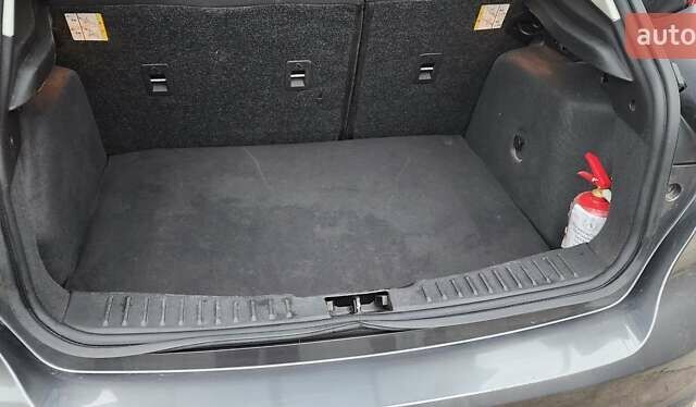 Серый Форд Фокус, объемом двигателя 2 л и пробегом 120 тыс. км за 7900 $, фото 12 на Automoto.ua