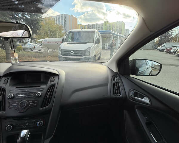Сірий Форд Фокус, об'ємом двигуна 2 л та пробігом 157 тис. км за 7999 $, фото 13 на Automoto.ua
